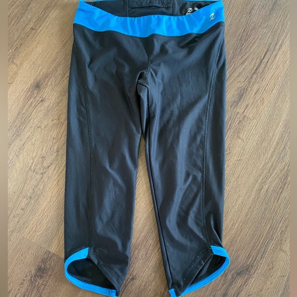 Energy Zone Pants & Jumpsuits Energy Zone Black Workout Yoga Pant Capris With Royal Blue